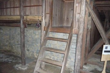 Stage elevator from below (lifted up by hand)
