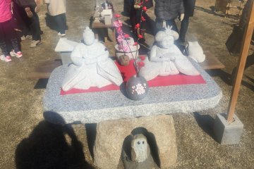 Decorative Hina Dolls stone statues