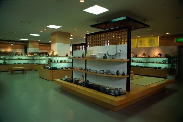 Aula Pameran Karatsu-Yaki