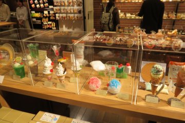 Buy artificial food just like what is displayed at the restaurants