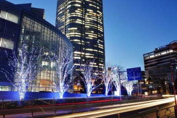 Illumination at the backside of Roppongi Hills