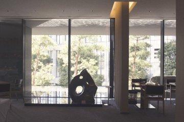 Artist's sculpture in the Origami restuarant