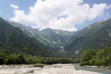 Kamikochi: Hiking near Takayama