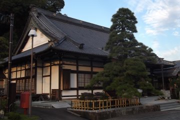 Toun-ji Temple in Fujieda
