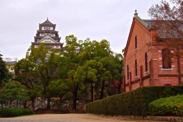 <p>Le ch&acirc;teau de Himeji et le Mus&eacute;e d'Histoire de la pr&eacute;fecture de Hyōgo</p>