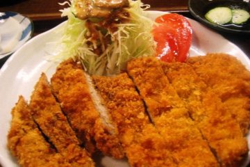 Barakku Bistro and Izakaya in Aharen Tokashiki-son Island Okinawa serves Tonkatsu and other mainstream fare