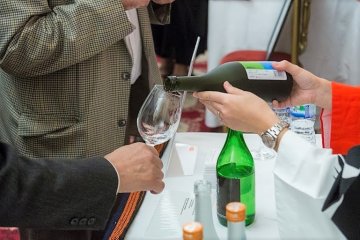 Sake Etiquette