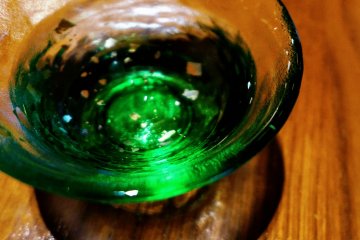 Un superbe o-choko en verre