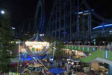Night view of Tokyo Dome City
