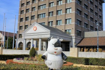 The top two floors of the head office building is a museum, which you can visit if you make a reservation