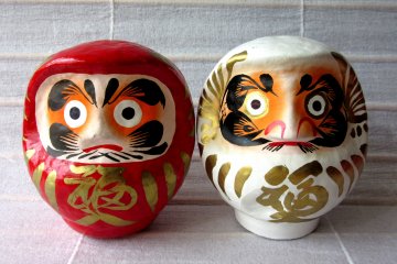 Daruma Market of Kawasaki Daishi
