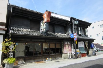 Terdapat beberapa rumah tua di Matsumoto