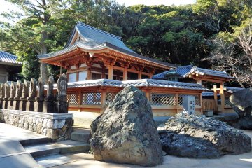 Daishido Hall is a newer building dedicated to Kobo Daishi