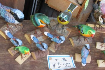 Burung dari logam