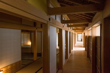 Di dalam Hakodate Bugyosho, kantor magistrat dari Republik Ezo