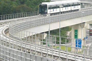 LINIMO, the Mag Lev Train
