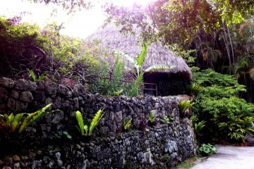 <p>Ryukyu Mura di Onna-son Okinawa</p>
