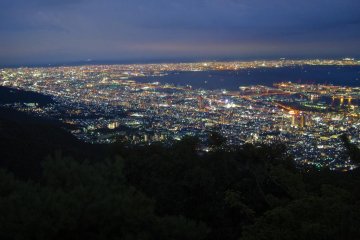 Night view of Osaka and Ashiya, Mount Maya