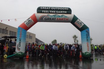 Feel the Earth