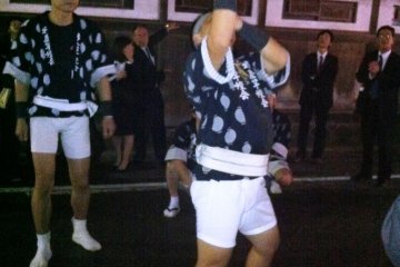 <p>Porteur habile du festival</p>