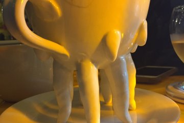 Tentacle teacup