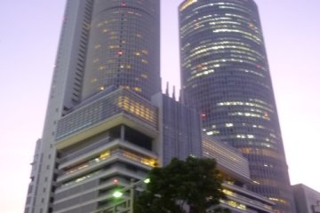 <p>Nagoya's Twin Towers</p>
