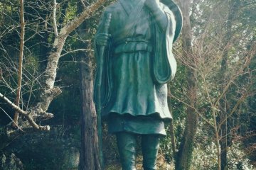 Minamoto no Toru's fan, Mr. Basho Matsuo