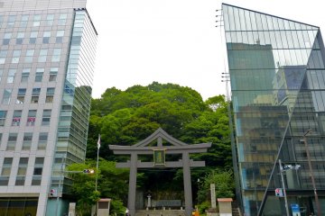 The shrine gate between two buildings