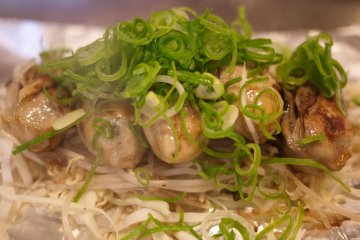 Grilled oysters teppan-yaki