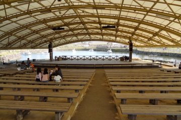 Le Soleil, amphitheatre. Enjoy your lunch here overlooking the man-made lake.