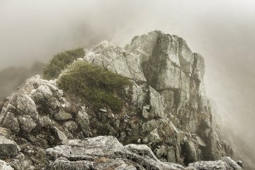 Despite the heavy mist and thick fog however, many of these mountains rocky features are still very prominent