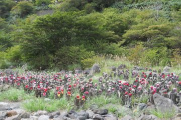 1000 JIZU Statues