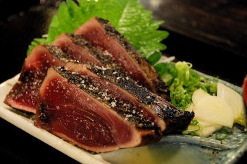 Katsuo no Tataki (bonito panggang)