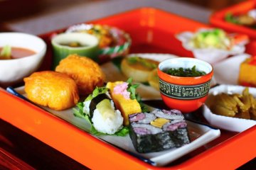 <p>This delicious spread was totally vegetarian!</p>