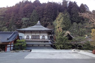 Temple Lodging