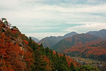 An impressive view of the mountains.