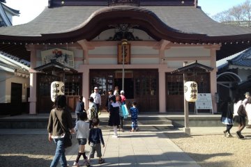 The Sakura season alines with the beginning of the school year. Many families and students come to wish for a good year.