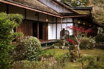 Where Yoshitsune fled from his brother, left his lover, and Hideyoshi threw hanami parties. Yoshimizu Shrine.