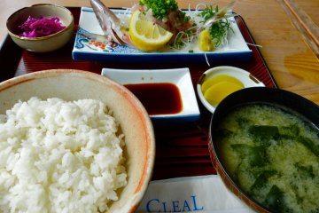 <p>Set makan siang makarel kuda</p>
