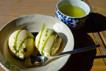 <p>Ice cream lezat</p>
