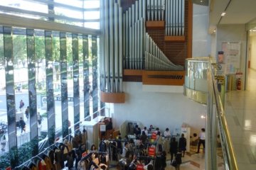 The huge Pipe Organ featuring 3,231 pipes.