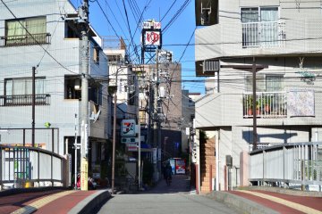 Miyanohashi Dori Shotenkai