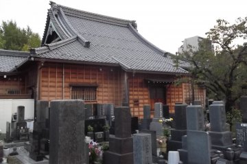 The graveyard at the rear of the hall