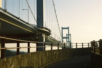 The ascent to the final bridge. Don't let it scare you, it was gorgeous at the top