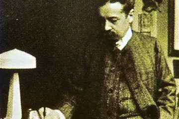 <p>Ren&eacute; Jules Lalique (photo from Museum leaflet)</p>