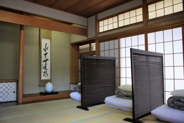<p>Kamar dormitory</p>
