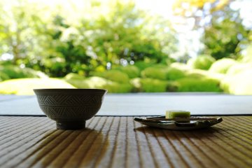Dari upacara teh tradisional sampai jajanan masa kini, kudapan manis adalah bagian tak terpisahkan dari kuliner Jepang