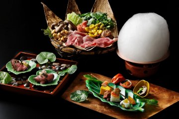 Kaiseki dinner course, with beef, sukiyaki and assorted delicacies