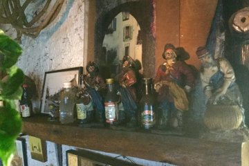 Find curios in every corner.
