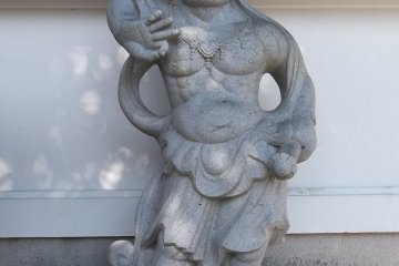 Another guardian statue